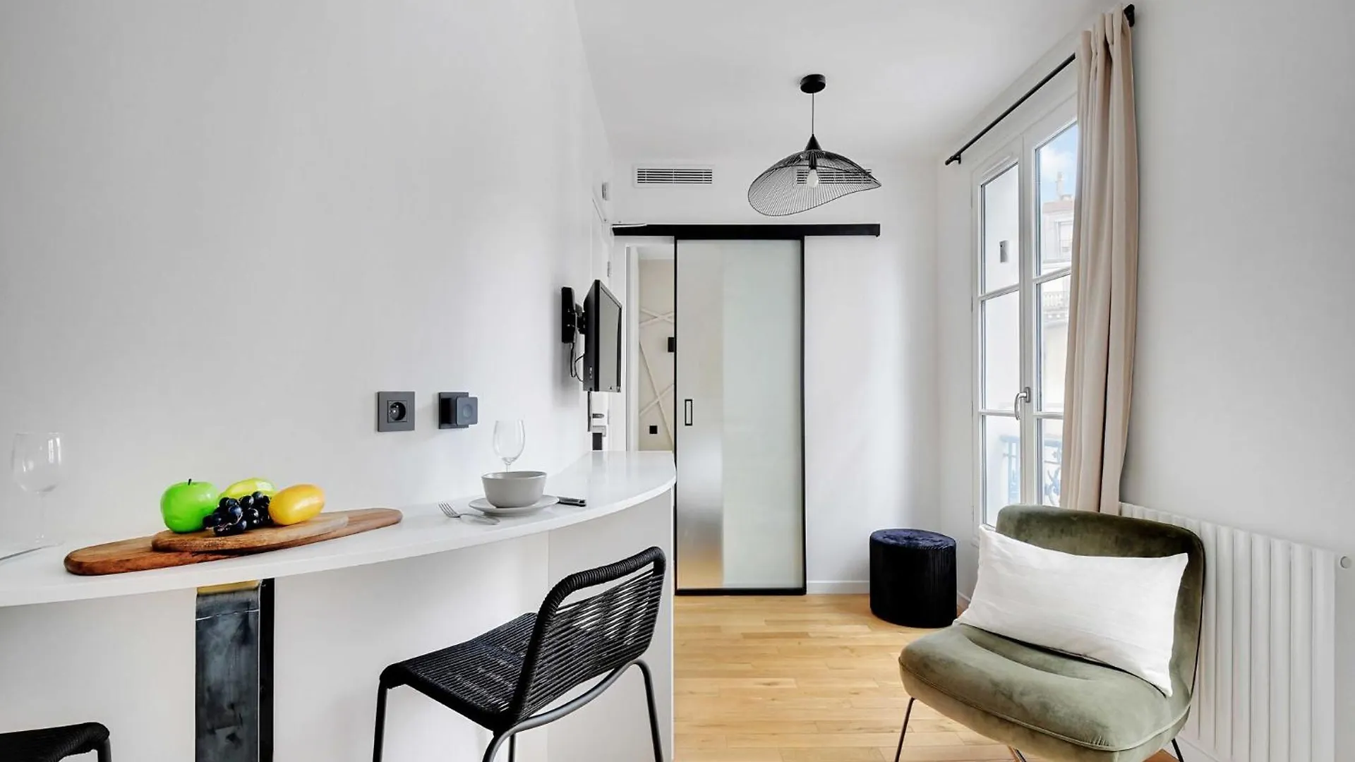 Perfect Location - Gare De Lyon Bastille Paris 0*,  France